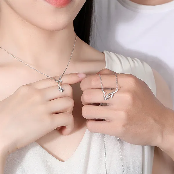 Dây Chuyền Đôi Lili Jewelry Bông Hồng Tình Yêu Rose LILI_123146 Màu Bạc
