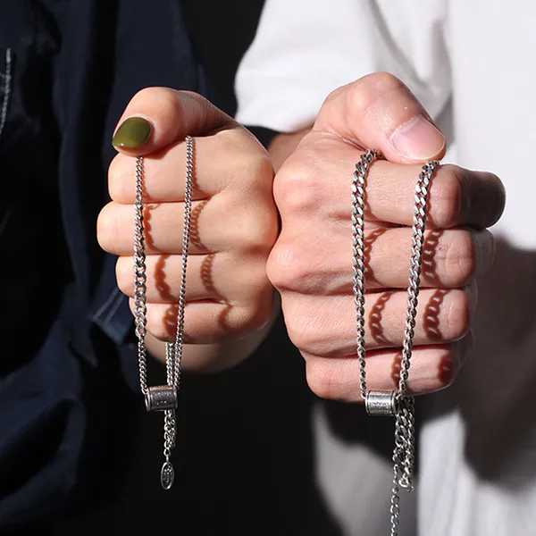 Dây Chuyền Đôi Lili Jewelry Youheart Bmlongs To Me LILI_268278 Màu Bạc