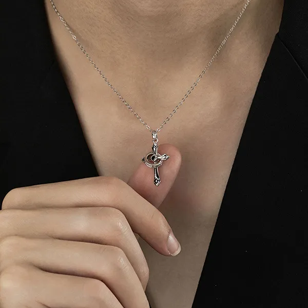 Dây Chuyền Nam Lili Jewelry Bạc Đính Đá CZ Hình Thánh Giá Chữ T Chữ Thập Kyren LILI_131731 Màu Bạc