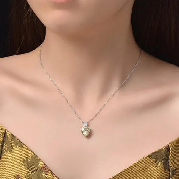 Dây Chuyền Nữ Lili Jewelry Bạc Đính Đá Carbon Tổng Hợp Hình Trái Tim LILI_727292 Màu Bạc Vàng