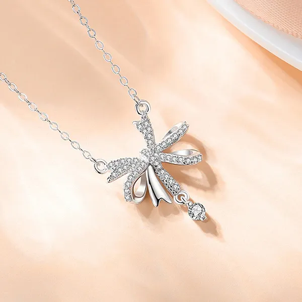 Dây Chuyền Nữ Lili Jewelry Bạc Đính Đá CZ Chiếc Nơ Xinh Monica LILI_074199 Màu Bạc Trắng