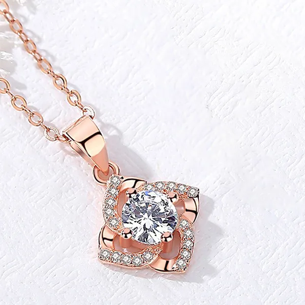 Dây Chuyền Nữ Lili Jewelry Bạc Đính Đá CZ Cỏ 4 Lá Cách Điệu Bria LILI_105685 Màu Vàng Hồng