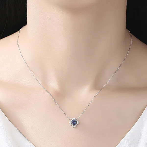 Dây Chuyền Nữ Lili Jewelry Bạc Đính Đá CZ Cỏ 4 Lá May Mắn Carly LILI_098192 Màu Bạc Xanh - Trang sức - Vua Hàng Hiệu