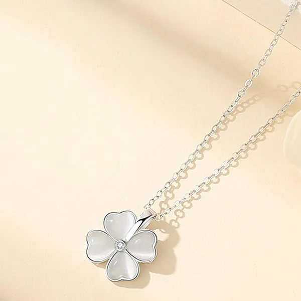 Dây Chuyền Nữ Lili Jewelry Bạc Đính Đá CZ Cỏ 4 Lá Sienna LILI_159678 Màu Bạc Trắng