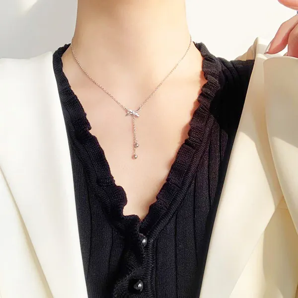 Dây Chuyền Nữ Lili Jewelry Bạc Đính Đá CZ Hình Chiếc Nơ Xinh Xắn LILI_613641 Màu Bạc