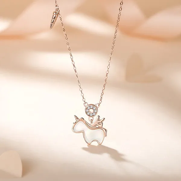 Dây Chuyền Nữ Lili Jewelry Bạc Đính Đá CZ Hình Chú Kỳ Lần Dễ Thương Elain LILI_152796 Màu Vàng Hồng