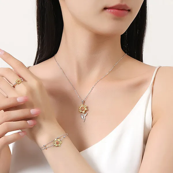 Dây Chuyền Nữ Lili Jewelry Bạc Đính Đá CZ Hình Hoa Hướng Dương Sunflower LILI_125639 Màu Bạc Vàng