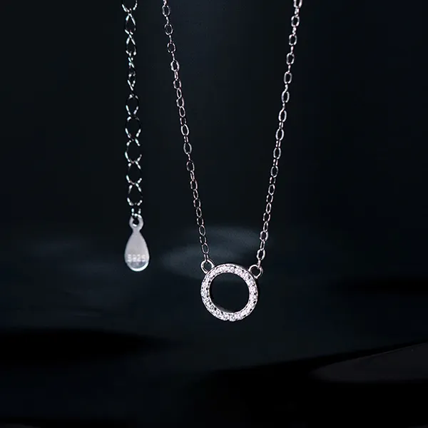 Dây Chuyền Nữ Lili Jewelry Bạc Đính Đá CZ Hình Tròn Cách Điệu Nhỏ Nhắn Dalziel LILI_133849 Màu Bạc