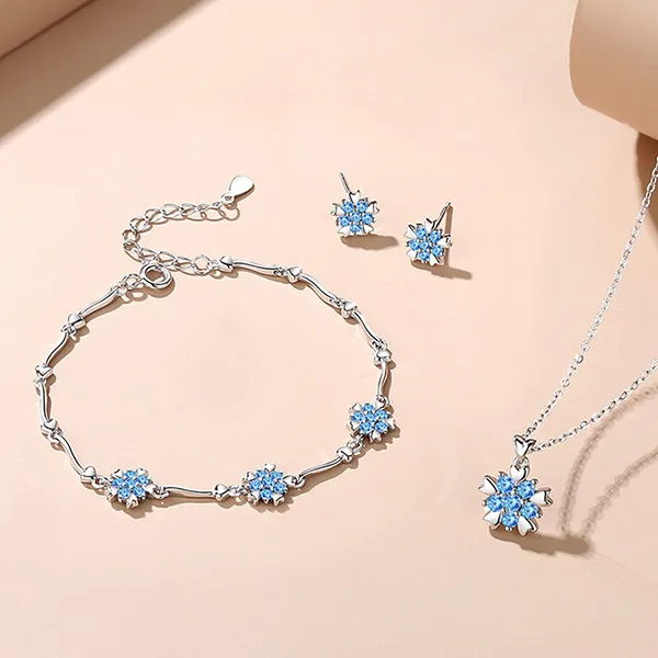 Dây Chuyền Nữ Lili Jewelry Bạc Đính Đá CZ Hoa Huệ Tây Amara LILI_092752 Màu Xanh Bạc - Trang sức - Vua Hàng Hiệu