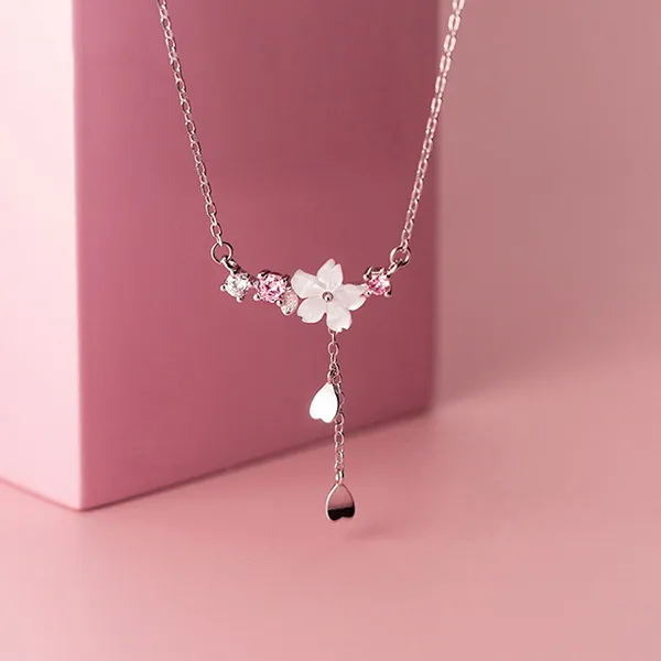 Dây Chuyền Nữ Lili Jewelry Bạc Đính Đá CZ Hoa Mai Cách Điệu Jamie LILI_097555 Màu Bạc Trắng