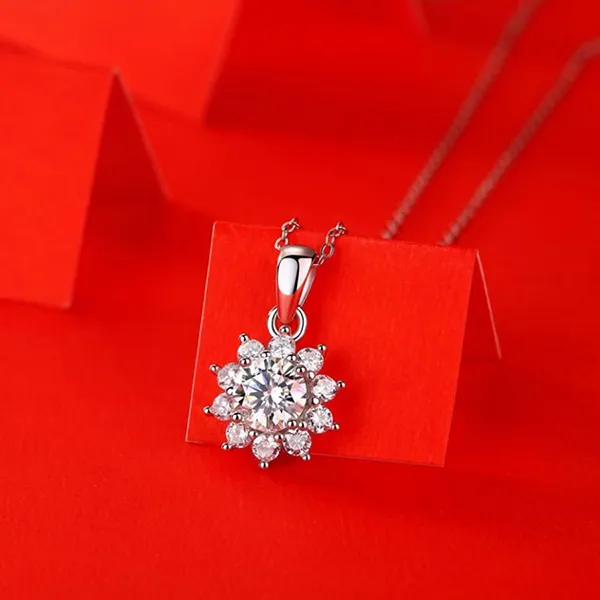 Dây Chuyền Nữ Lili Jewelry Bạc Đính Kim Cương Moissanite Hình Bông Hoa Mai LILI_053724 Màu Bạc
