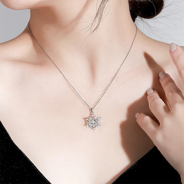 Dây Chuyền Nữ Lili Jewelry Bông Tuyết Joelle LILI_105885 Màu Bạc