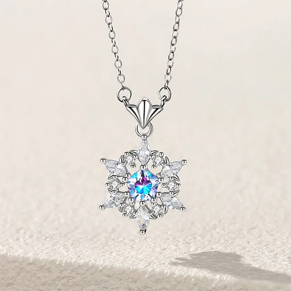 Dây Chuyền Nữ Lili Jewelry Bông Tuyết Ngôi Sao Isabel LILI_092878 Màu Vàng Trắng