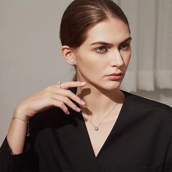 Dây Chuyền Nữ Lili Jewelry Bông Tuyết Sarahi LILI_099238 Màu Bạc