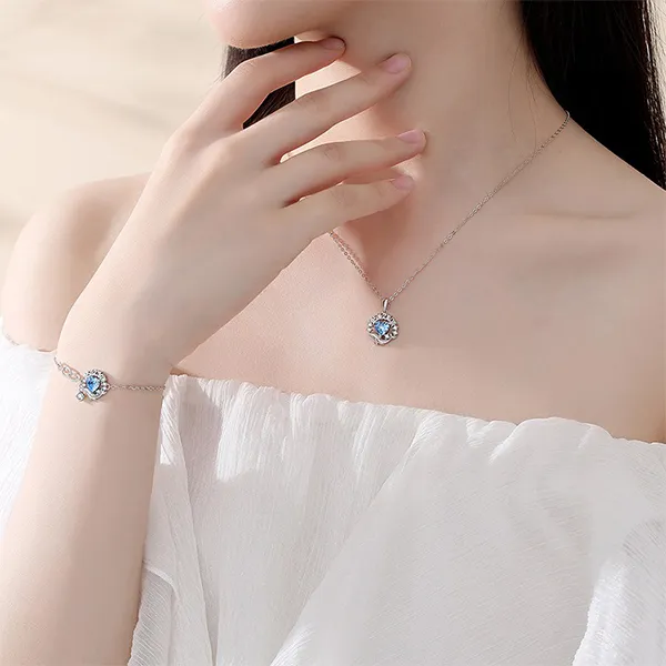 Dây Chuyền Nữ Lili Jewelry Cá Voi Tình Yêu Maris LILI_092742 Màu Bạc