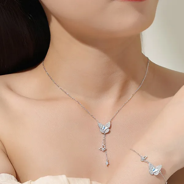 Dây Chuyền Nữ Lili Jewelry Cánh Bướm Brianna LILI_092889 Màu Bạc