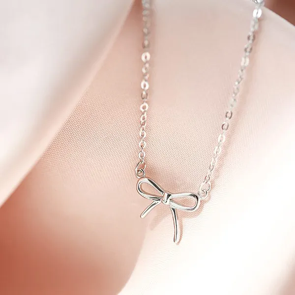 Dây Chuyền Nữ Lili Jewelry Choker Hình Nơ Cute LILI_656717 Màu Bạc