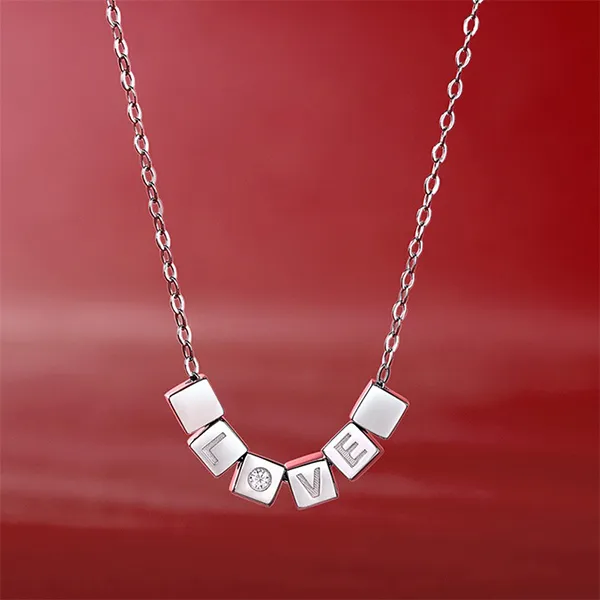 Dây Chuyền Nữ Lili Jewelry Chữ Love LILI_105878 Màu Bạc