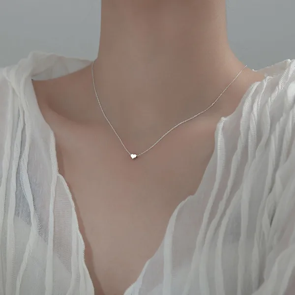 Dây Chuyền Nữ Lili Jewelry Dạng Mảnh Nhỏ Hình Trái Tim Elyse LILI_056504 Màu Bạc