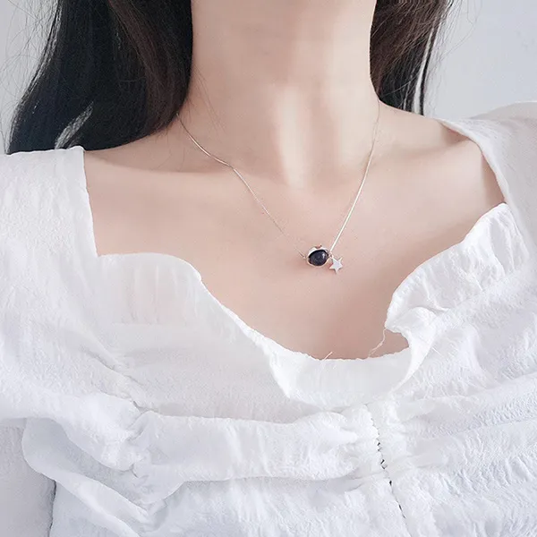 Dây Chuyền Nữ Lili Jewelry Đính Đá Phong Thủy Tự Nhiên Ember LILI_159900 (Sa Thạch) Màu Đen Bạc - Trang sức - Vua Hàng Hiệu