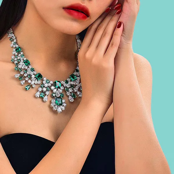 Dây Chuyền Nữ Lili Jewelry Đính Đá Carbon Tổng Hợp Cao Cấp Rising Sun LILI_833167 Màu Xanh Bạc