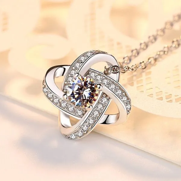 Dây Chuyền Nữ Lili Jewelry Đính Đá CZ Cỏ 4 Lá LILI_659583 Màu Trắng