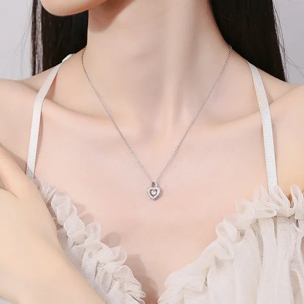 Dây Chuyền Nữ Lili Jewelry Đính Đá CZ Đá Nhảy Khóa Tình Yêu Molly LILI_131525 Màu Bạc