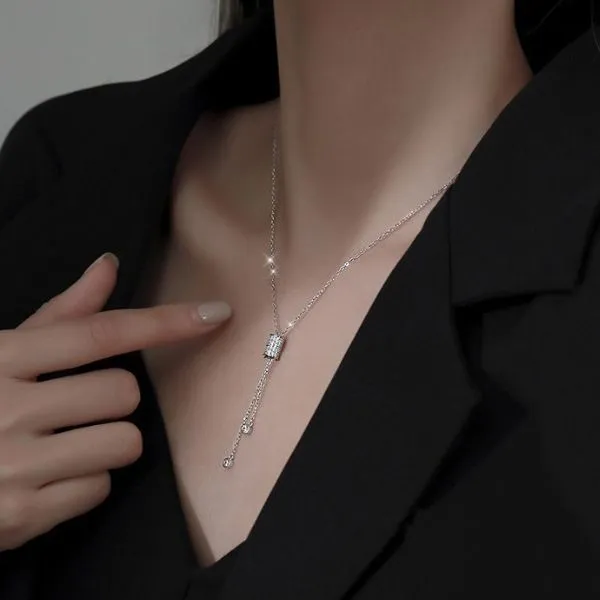 Dây Chuyền Nữ Lili Jewelry Đính Đá CZ Dạng Nút Thắt Độc Đáo LILI_947614 Màu Trắng - Trang sức - Vua Hàng Hiệu