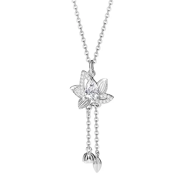 Dây Chuyền Nữ Lili Jewelry Đính Đá CZ Hình Bông Sen Sarah LILI_125758 Màu Bạc