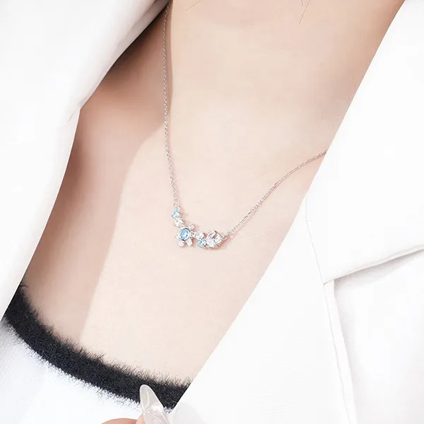 Dây Chuyền Nữ Lili Jewelry Đính Đá CZ Hình Bông Tuyết Joelle LILI_097868 Màu Xanh Bạc
