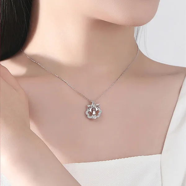 Dây Chuyền Nữ Lili Jewelry Đính Đá CZ Hình Chiếc Chuông Mikaela LILI_097444 Màu Bạc
