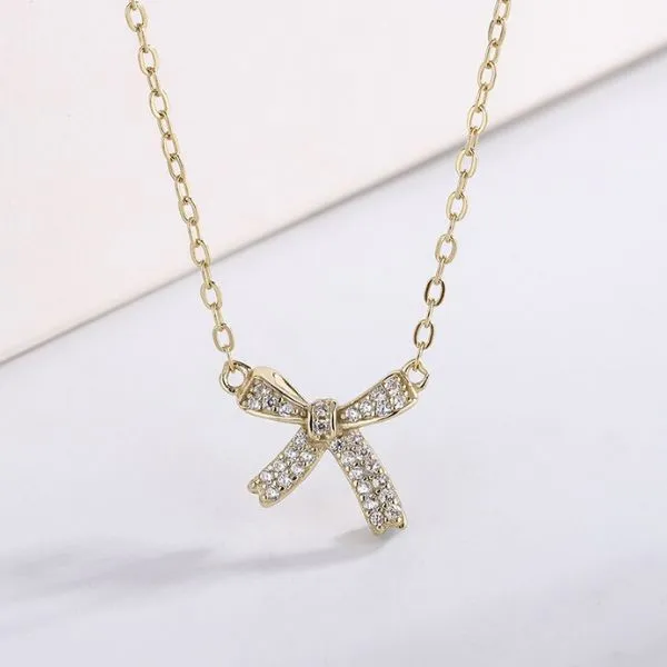 Dây Chuyền Nữ Lili Jewelry Đính Đá CZ Hình Chiếc Nơ Alani LILI_131191 Màu Vàng Gold