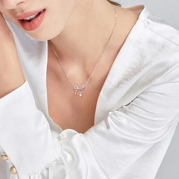 Dây Chuyền Nữ Lili Jewelry Đính Đá CZ Hình Chiếc Nơ Cute LILI_199979 Màu Bạc