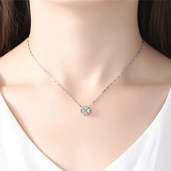 Dây Chuyền Nữ Lili Jewelry Đính Đá CZ Hình Cỏ 4 Lá Alana LILI_131240 Màu Bạc