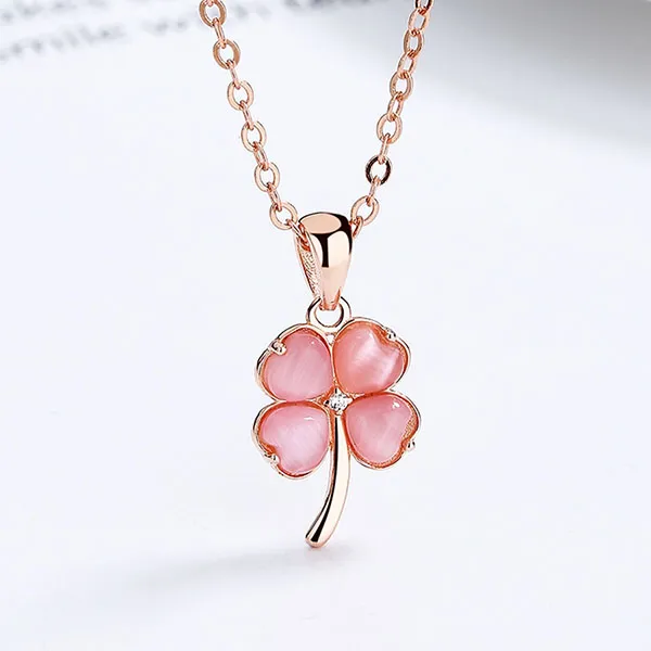 Dây Chuyền Nữ Lili Jewelry Đính Đá CZ Hình Cỏ 4 Lá Caroline LILI_125548 Màu Hồng - Trang sức - Vua Hàng Hiệu