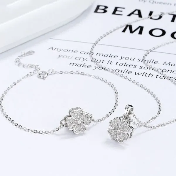 Dây Chuyền Nữ Lili Jewelry Đính Đá CZ Hình Cỏ 4 Lá Xoay Tròn Độc Đáo Milena LILI_105831 Màu Trắng