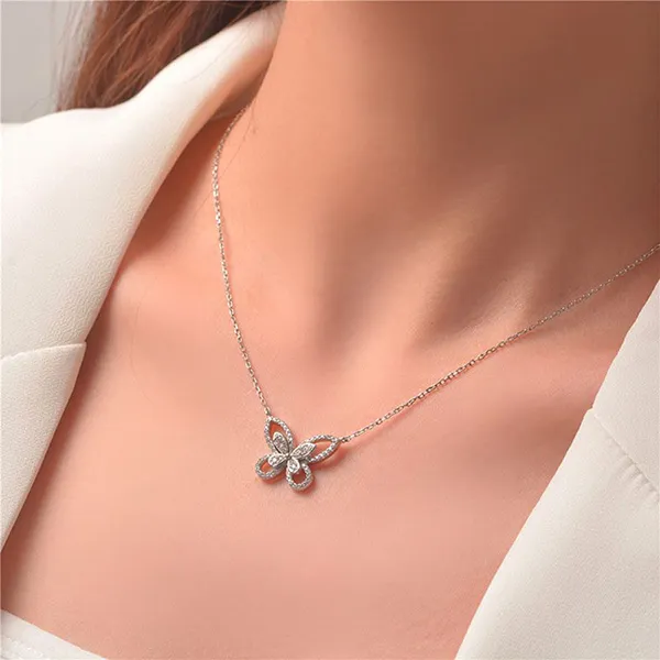 Dây Chuyền Nữ Lili Jewelry Đính Đá CZ Hình Con Bướm Xinh LILI_675171 Màu Bạc