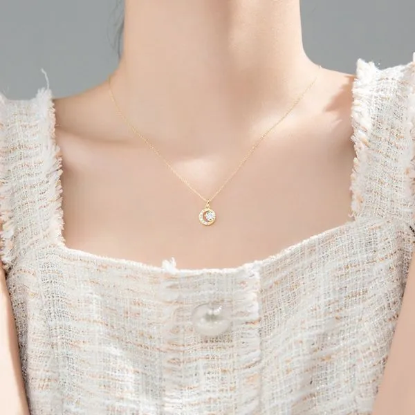 Dây Chuyền Nữ Lili Jewelry Đính Đá CZ Hình Mặt Trăng Cách Điệu The Moon LILI_115876 Màu Vàng Gold