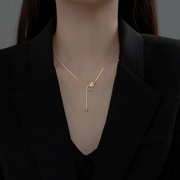 Dây Chuyền Nữ Lili Jewelry Đính Đá CZ Hình Nhẫn Đôi Phelan LILI_954156 Màu Vàng