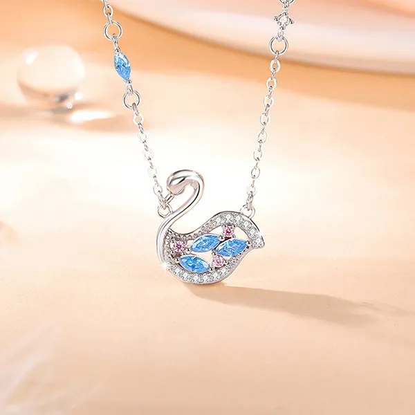Dây Chuyền Nữ Lili Jewelry Đính Đá CZ Hình Thiên Nga Kiana LILI_106280 Màu Bạc