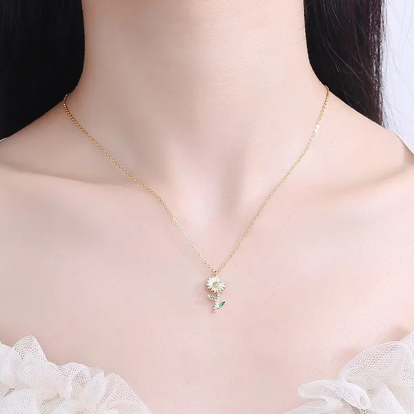 Dây Chuyền Nữ Lili Jewelry Đính Đá CZ Hoa Cúc Nhỏ LILI_719985 Màu Vàng Gold - Trang sức - Vua Hàng Hiệu