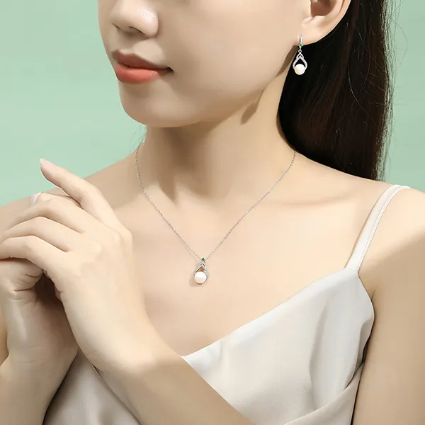 Dây Chuyền Nữ Lili Jewelry Đính Đá CZ Ngọc Trai Hình Giọt Nước Bria LILI_097809 Màu Bạc