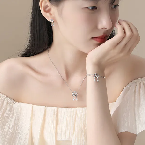 Dây Chuyền Nữ Lili Jewelry Đính Đá CZ Rosalie LILI_131225 Màu Bạc