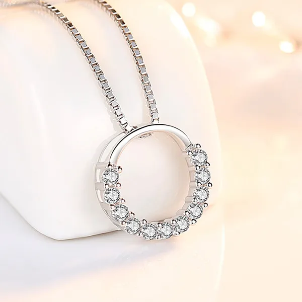 Dây Chuyền Nữ Lili Jewelry Đính Đá CZ Tròn Odette LILI_054047 Màu Bạc