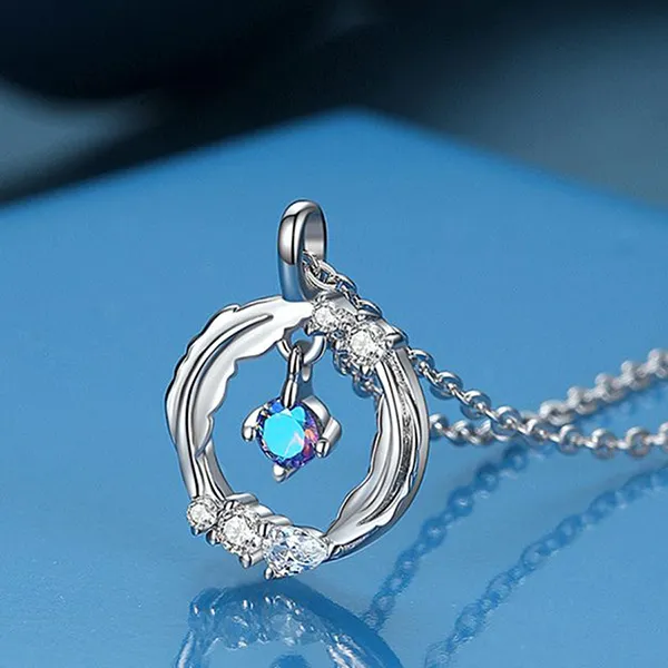 Dây Chuyền Nữ Lili Jewelry Đính Đá CZ Vòng Tròn Lông Vũ LILI_183712 Màu Bạc