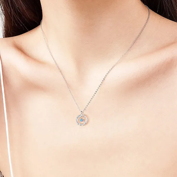 Dây Chuyền Nữ Lili Jewelry Đính Đá CZ Vòng Tròn Lông Vũ LILI_183712 Màu Bạc