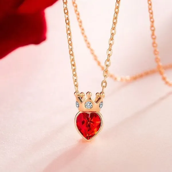 Dây Chuyền Nữ Lili Jewelry Đính Đá Pha Lê Swarovski Trái Tim Vương Miện LILI_965959 Màu Đỏ Vàng