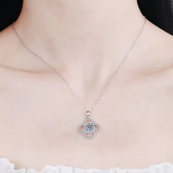 Dây Chuyền Nữ Lili Jewelry Đính Kim Cương Moissanite Cỏ 4 Lá Magnus LILI_533228 Màu Trắng