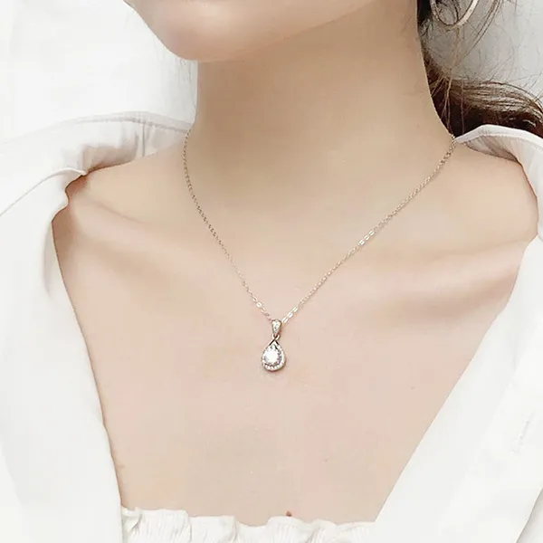 Dây Chuyền Nữ Lili Jewelry Đính Kim Cương Moissanite Hình Giọi Nước Hazel LILI_054955 Màu Bạc - Trang sức - Vua Hàng Hiệu