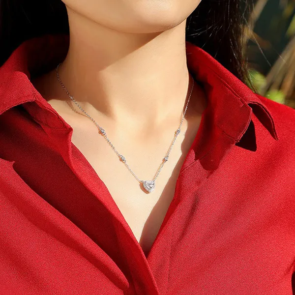 Dây Chuyền Nữ Lili Jewelry Đính Kim Cương Moissanite Trái Tim Lisa LILI_099172 Màu Bạc